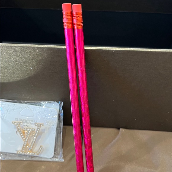 Pink Gift Set - Picture 7 of 7